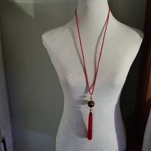Vintage tassel necklace cloisonne bead red gold tone long cord - Picture 2 of 16